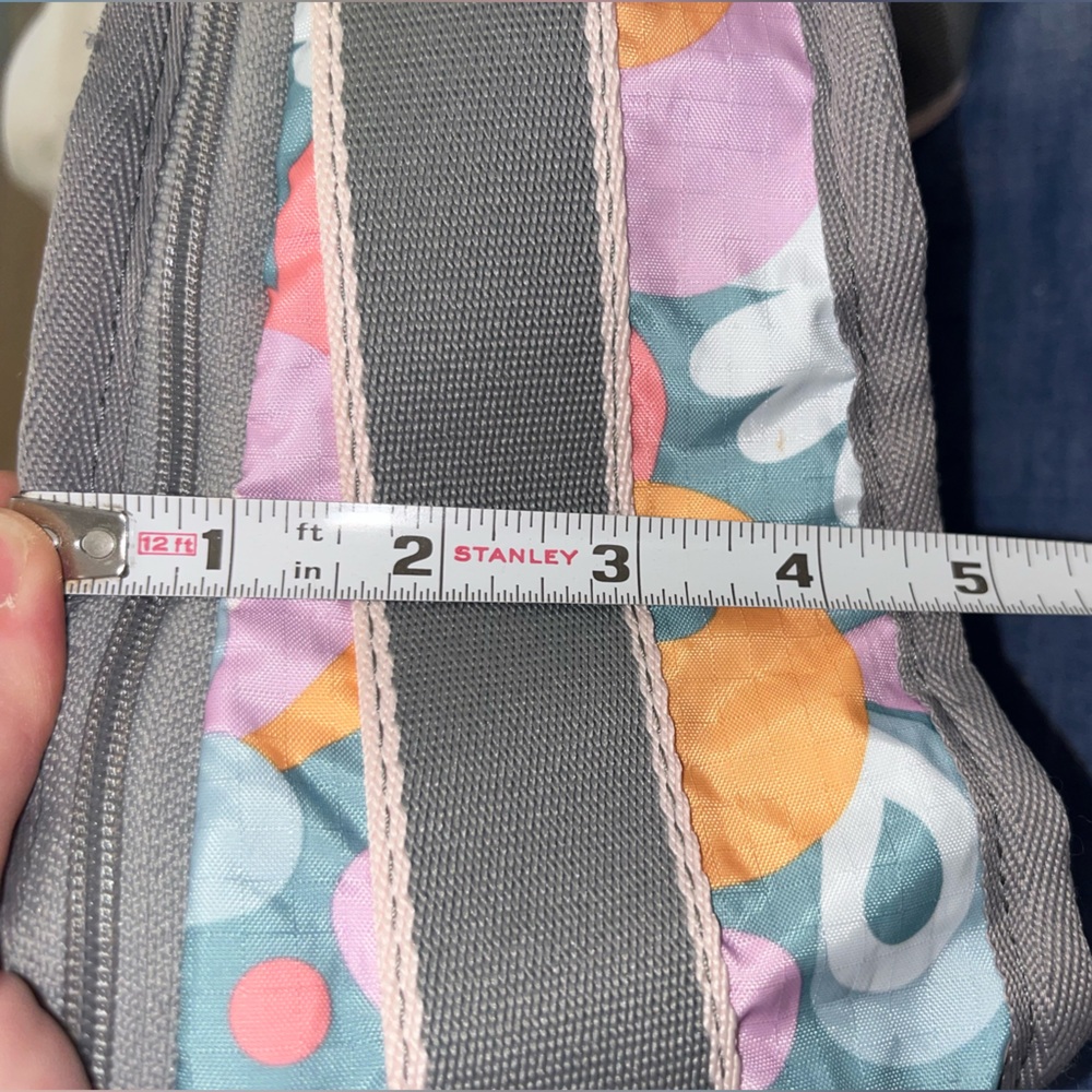 Le SportSac Multi-Color Floral Crossbody – Expandable Travel Bag - Picture 10 of 11